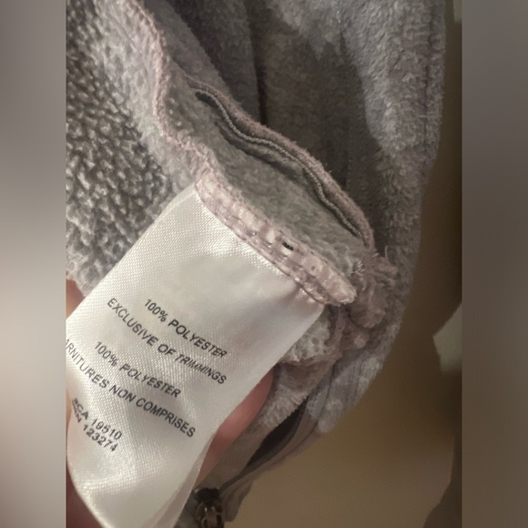 Gray Lole Zip Up Jacket
Size XS - Picture 5 of 5